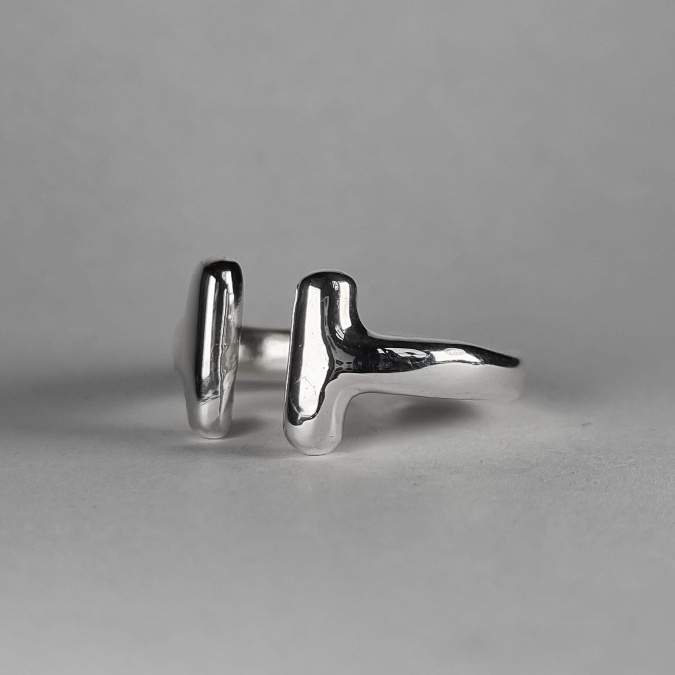 Double Phalanx Ring