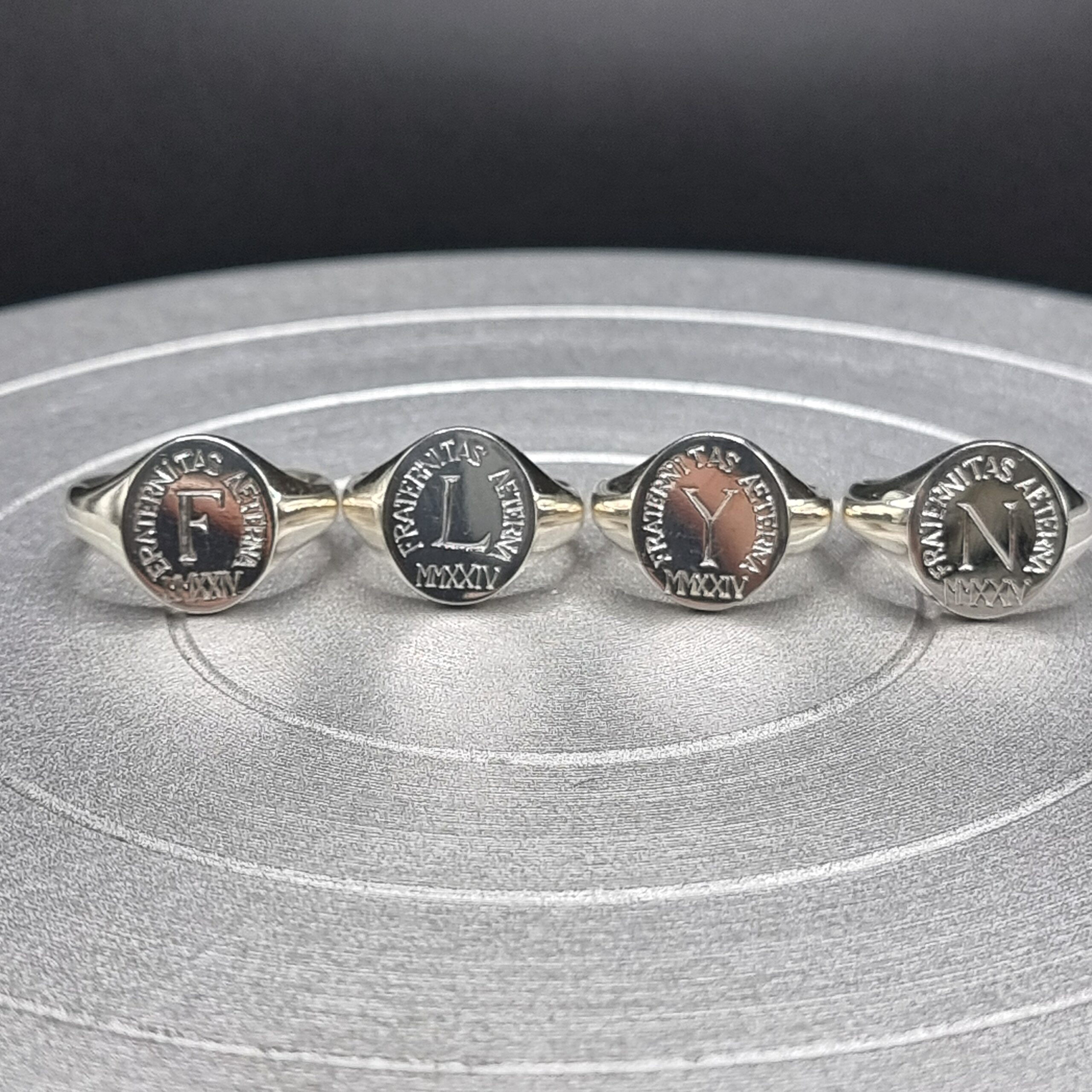 14mm Oval Signet Ring - Image 9