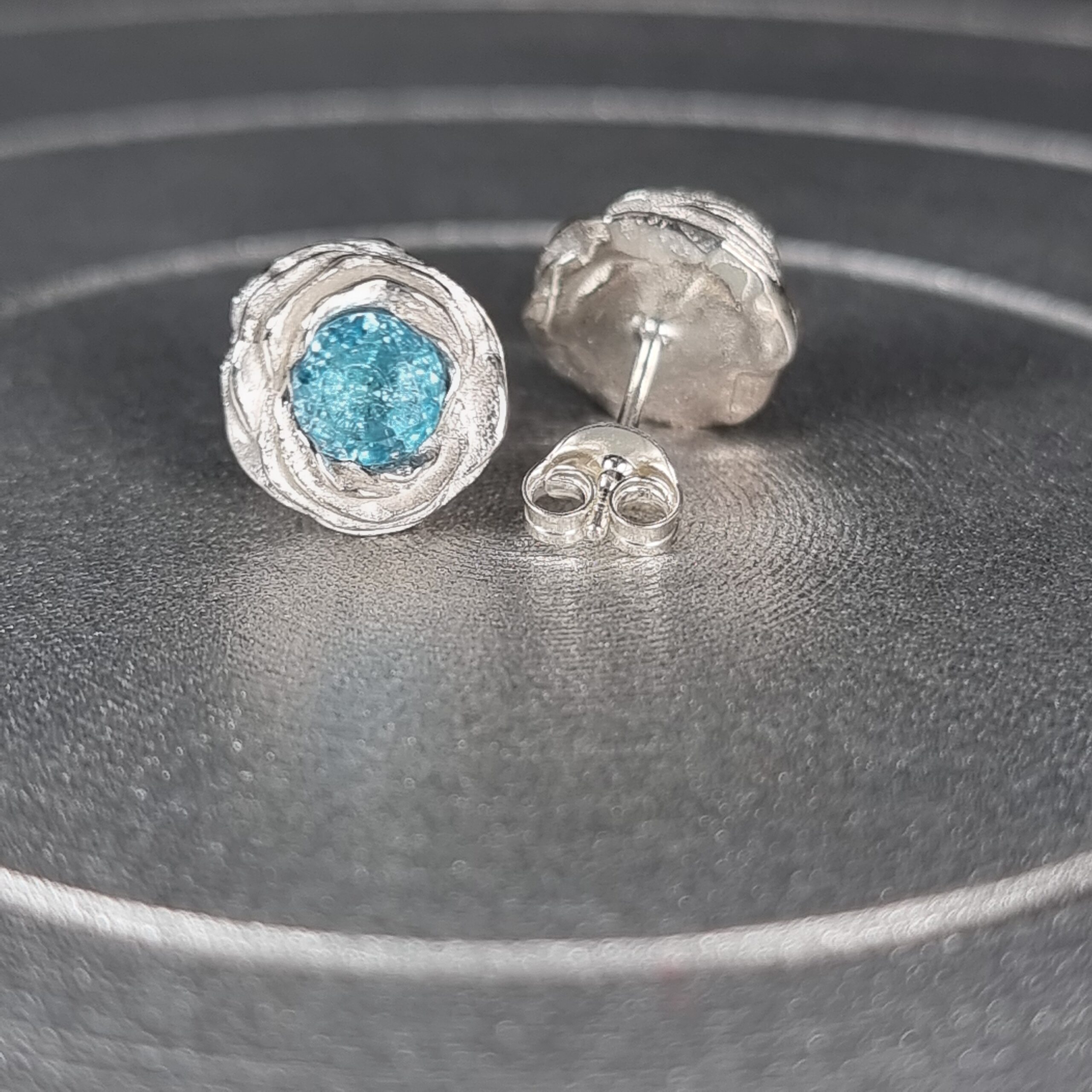 Stone Set Rose Earrings - Image 4