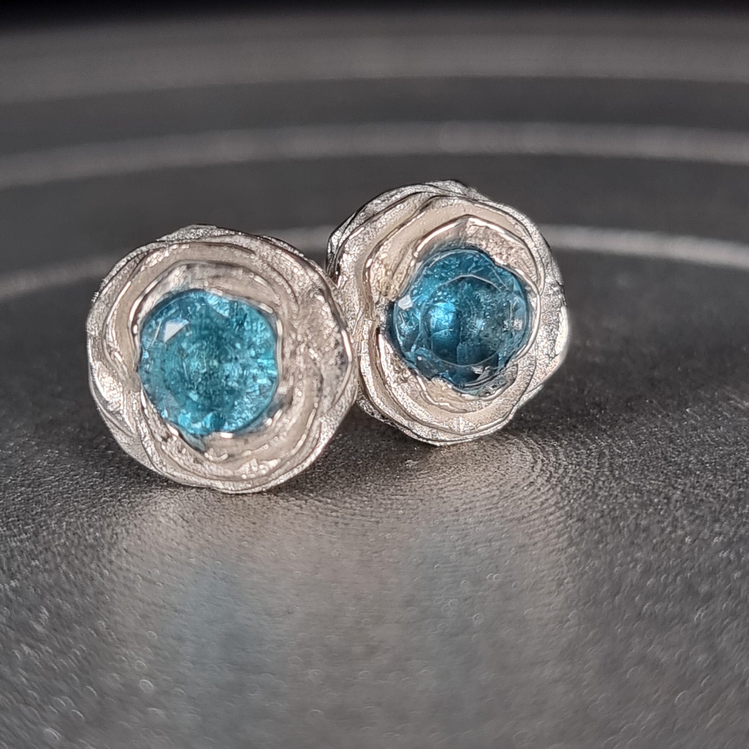 Stone Set Rose Earrings - Image 3