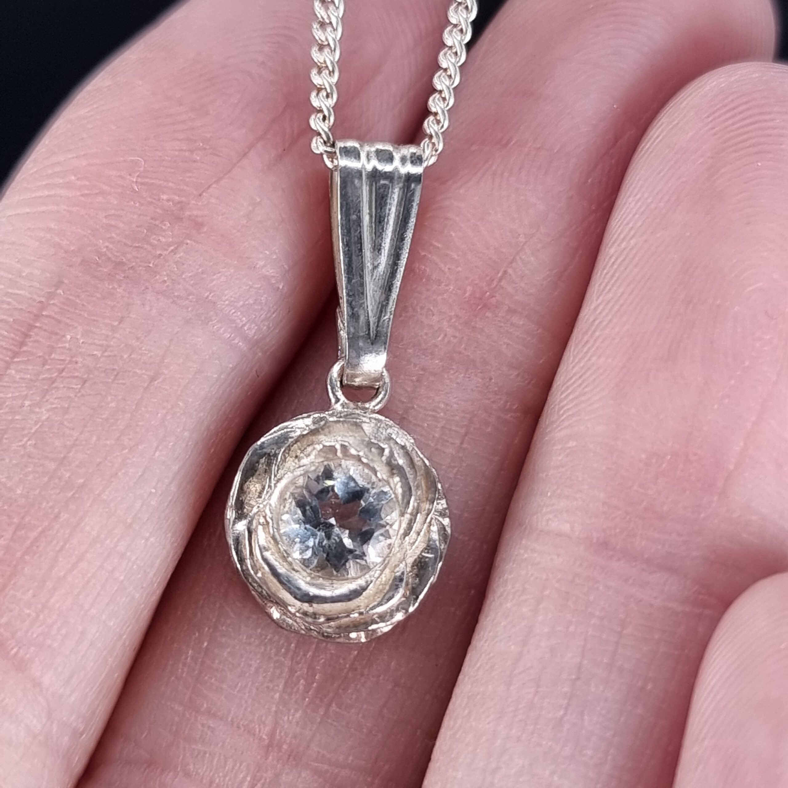 Stone Set Rose Pendant - Image 2