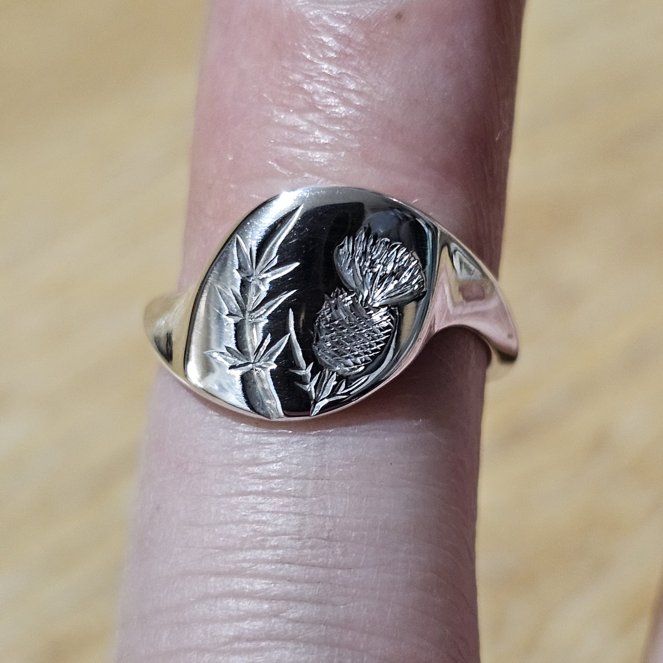 Diagonal Leaf Signet Ring - Image 4