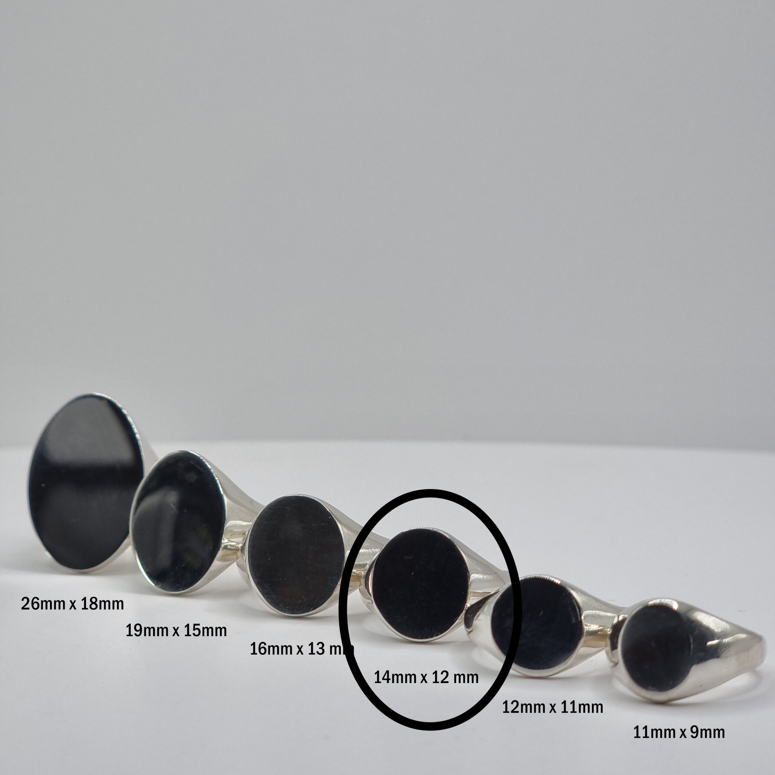 14mm Oval Signet Ring - Image 5
