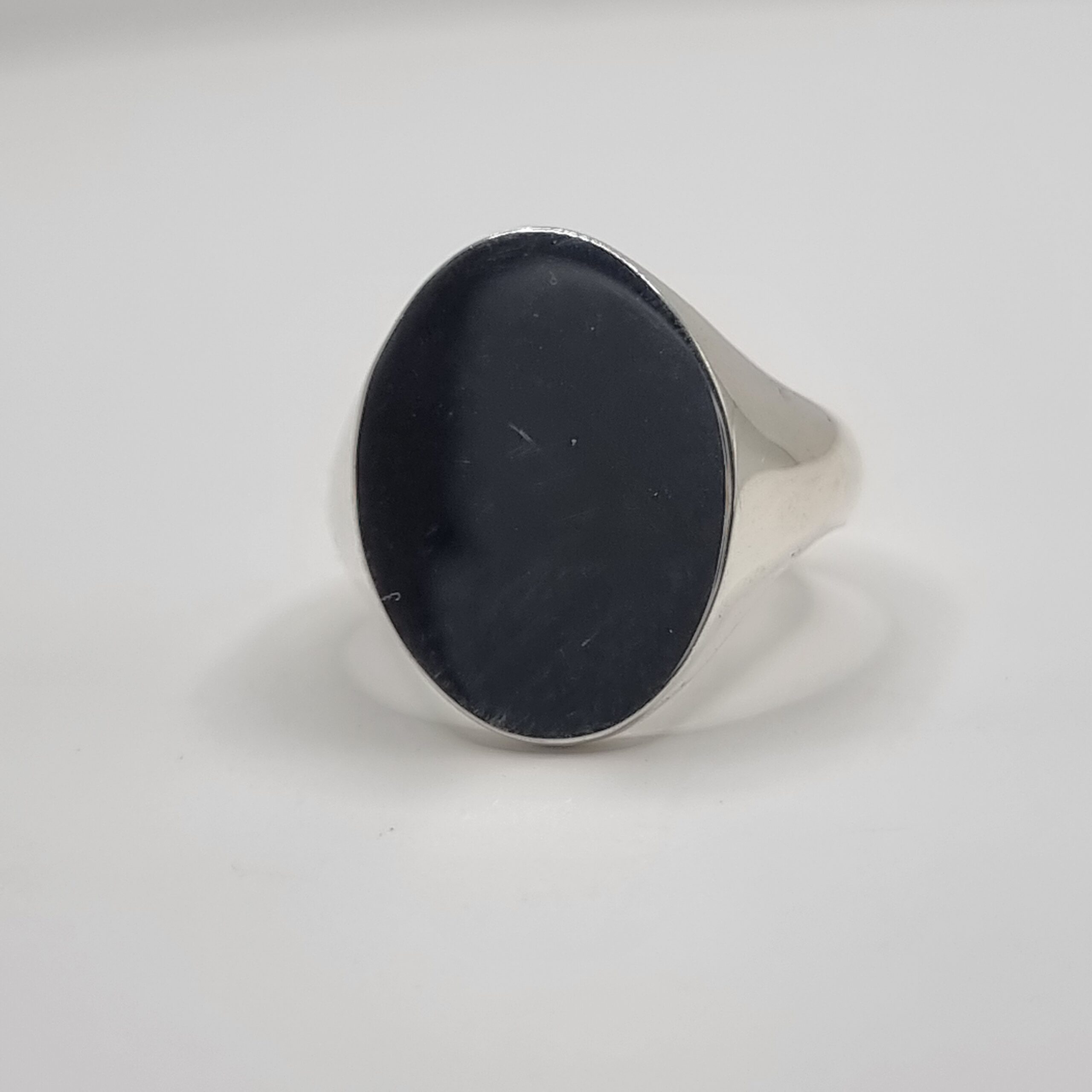 19mm Oval Signet Ring
