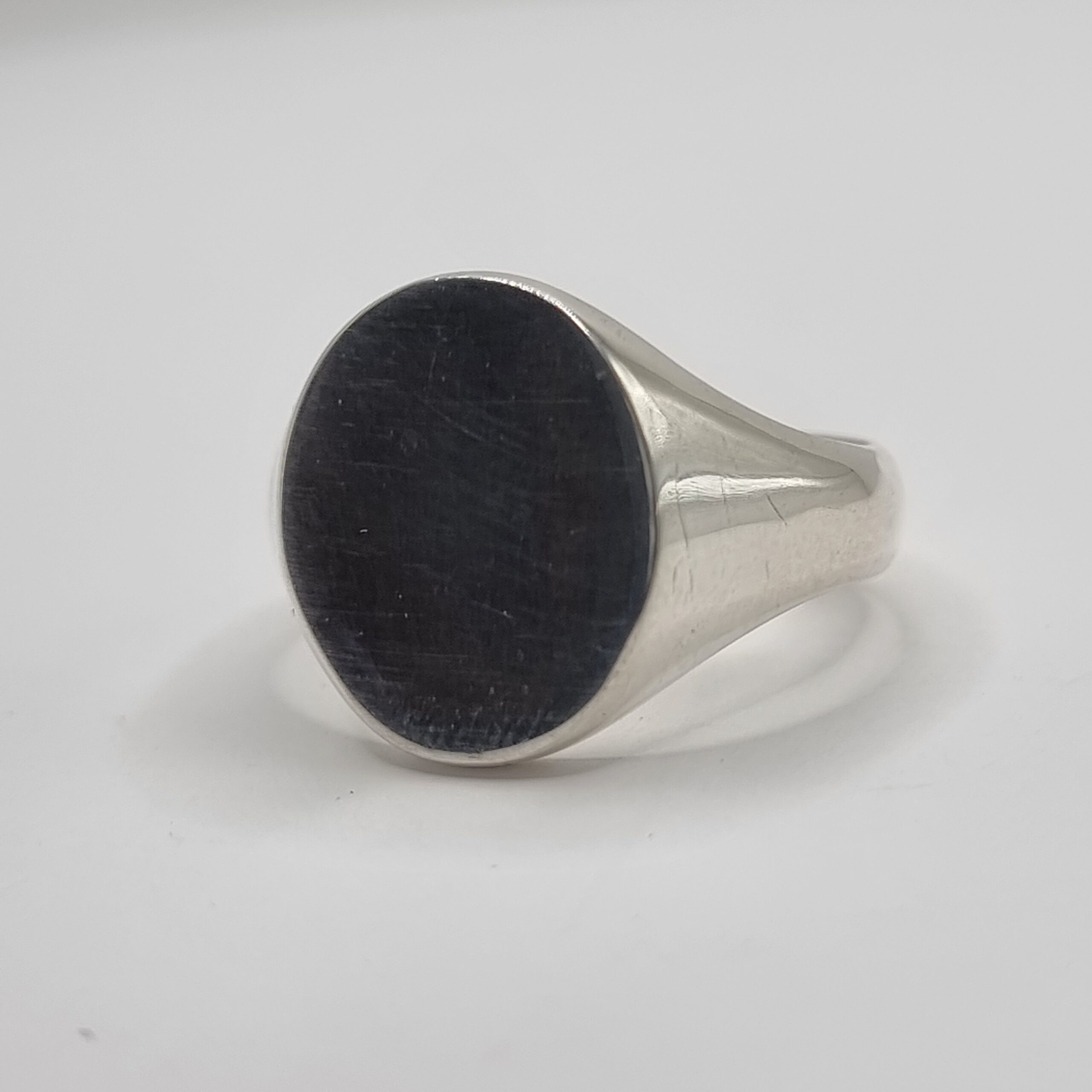 16mm Oval Signet Ring