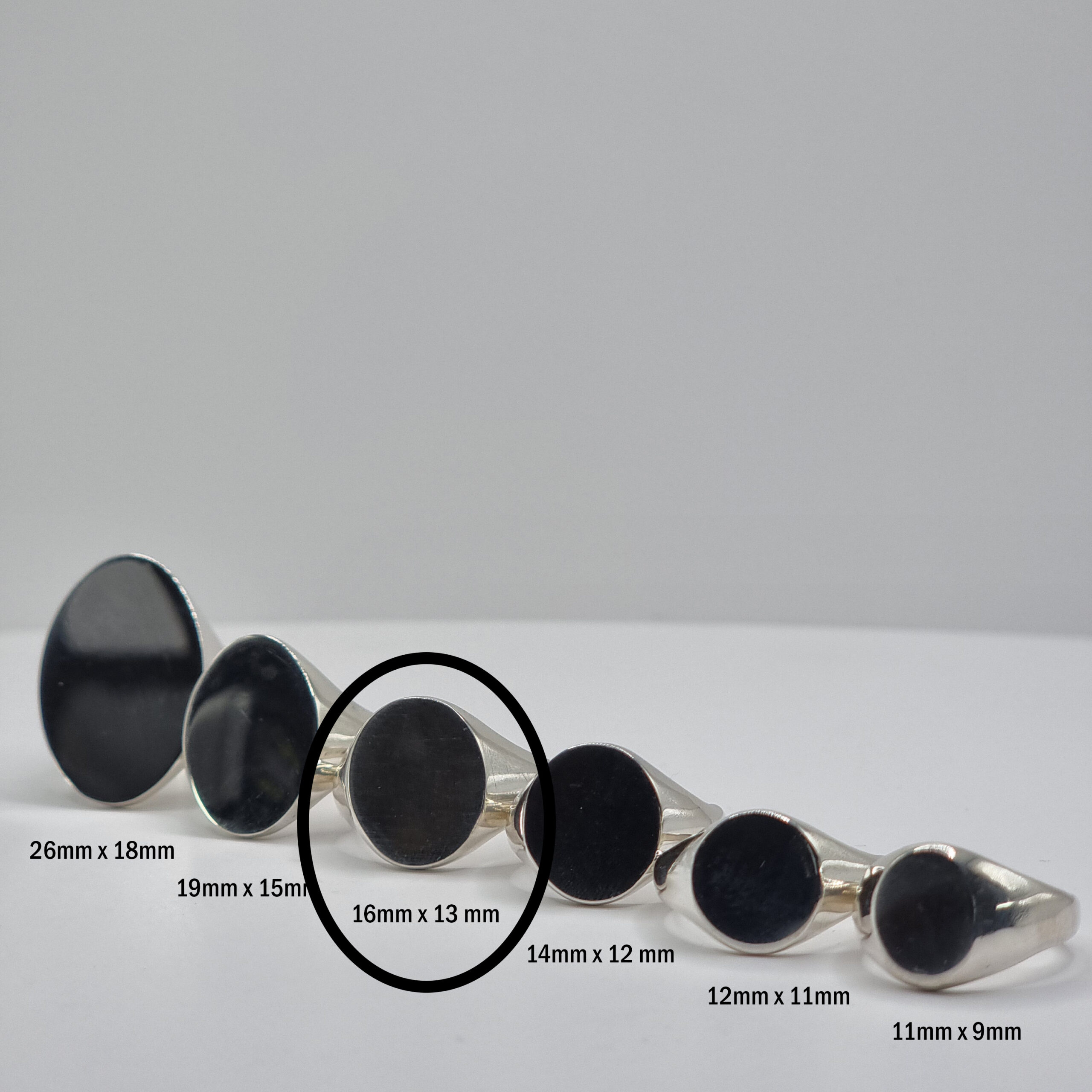 16mm Oval Signet Ring - Image 5