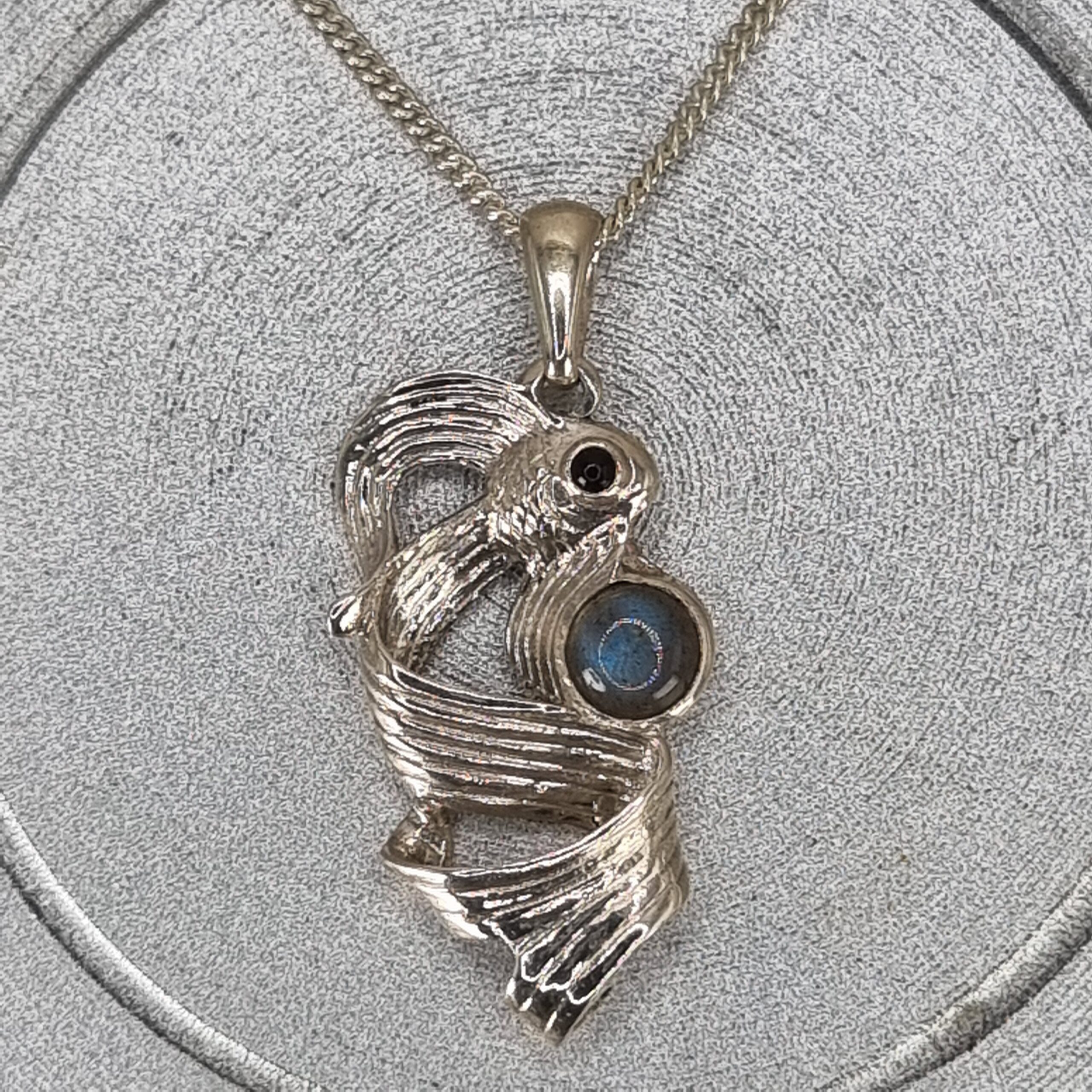 Goldfish Pendant - Image 4