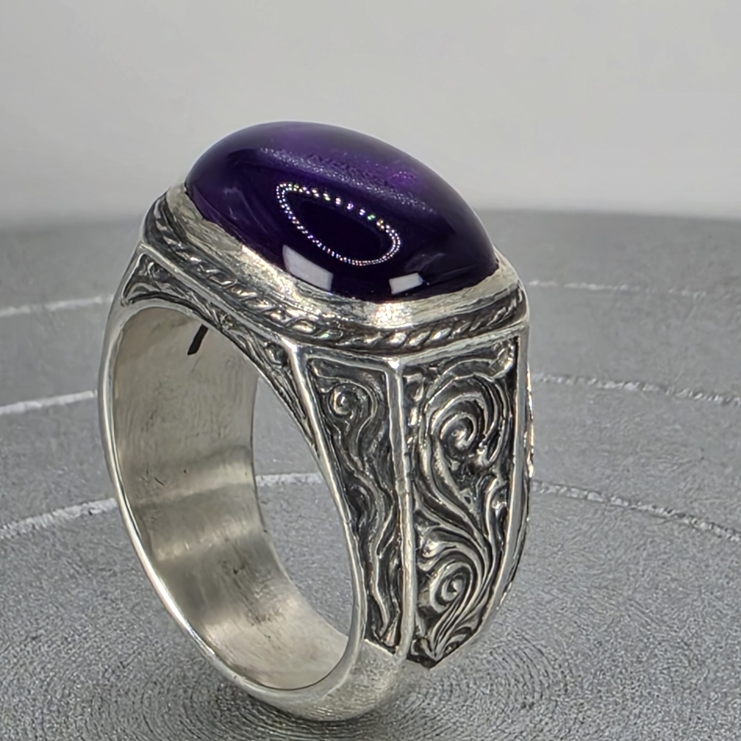 Western Scroll Stone Set Ring - Image 4